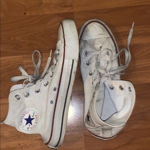 WHITE HIGH TOP CONVERSE